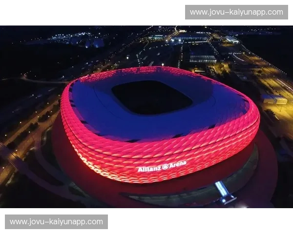 兵工厂的夜晚：安联球场的一场跌宕起伏的对决